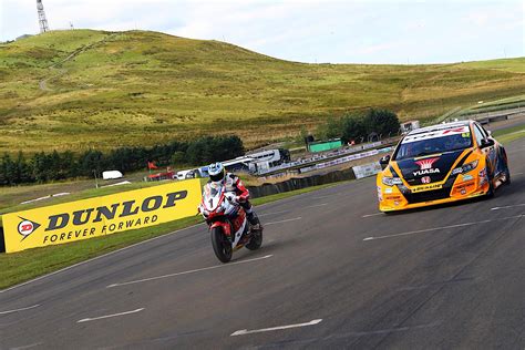 Tourist Trophy: Ride the Thrills of Realistic Motorcycle Racing!